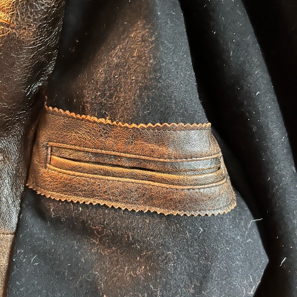 J. Peterman brown leather jacket - Picture 6 of 6